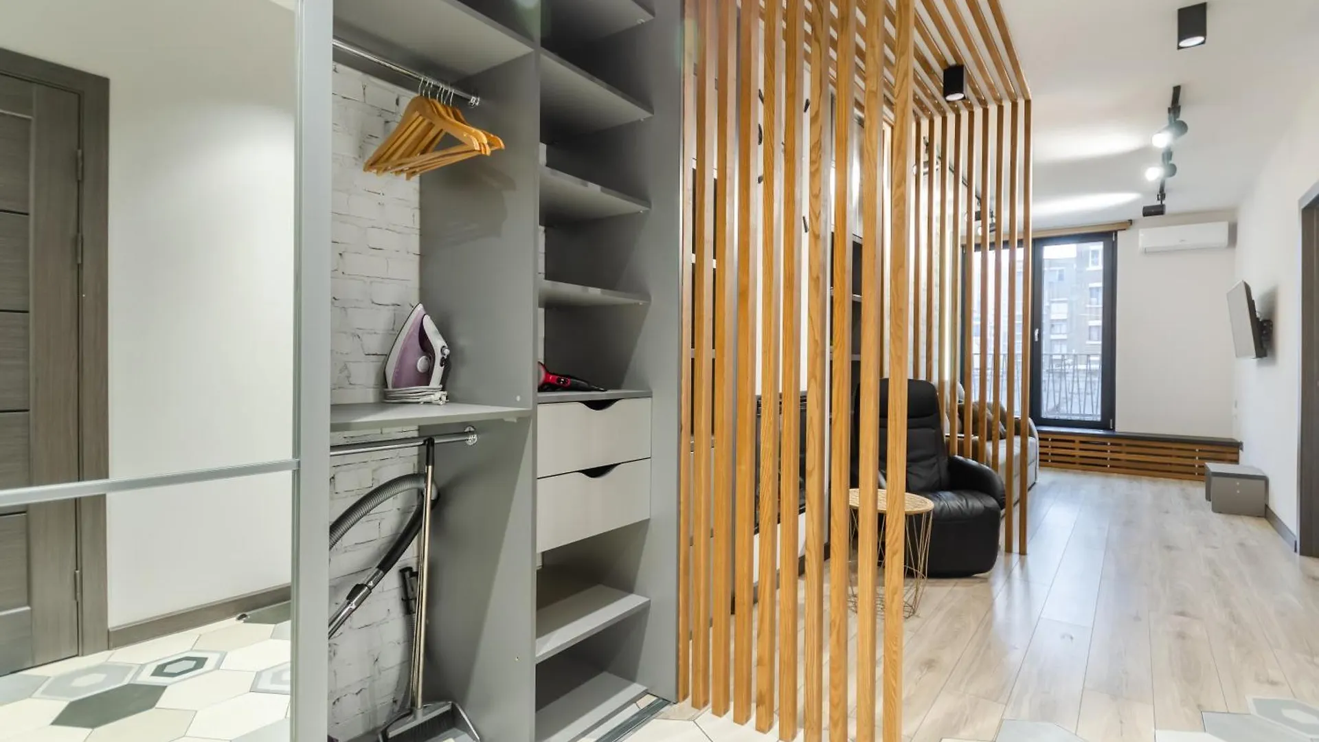 Petrovdom Apartments 6-52 In Rc New York Concept House, Antonovycha 74 Kiev