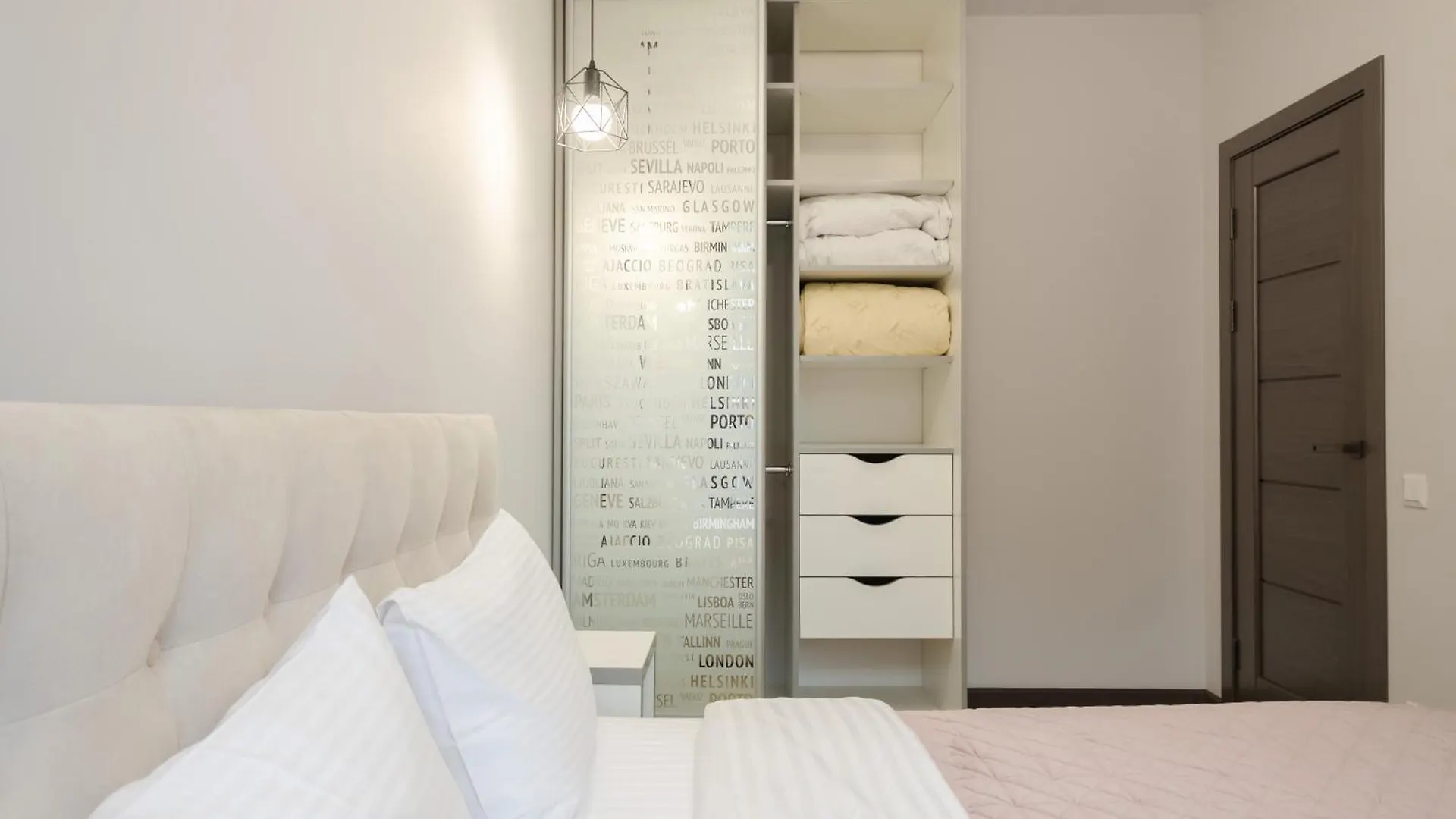 Petrovdom Apartments 6-52 In Rc New York Concept House, Antonovycha 74 Kiev