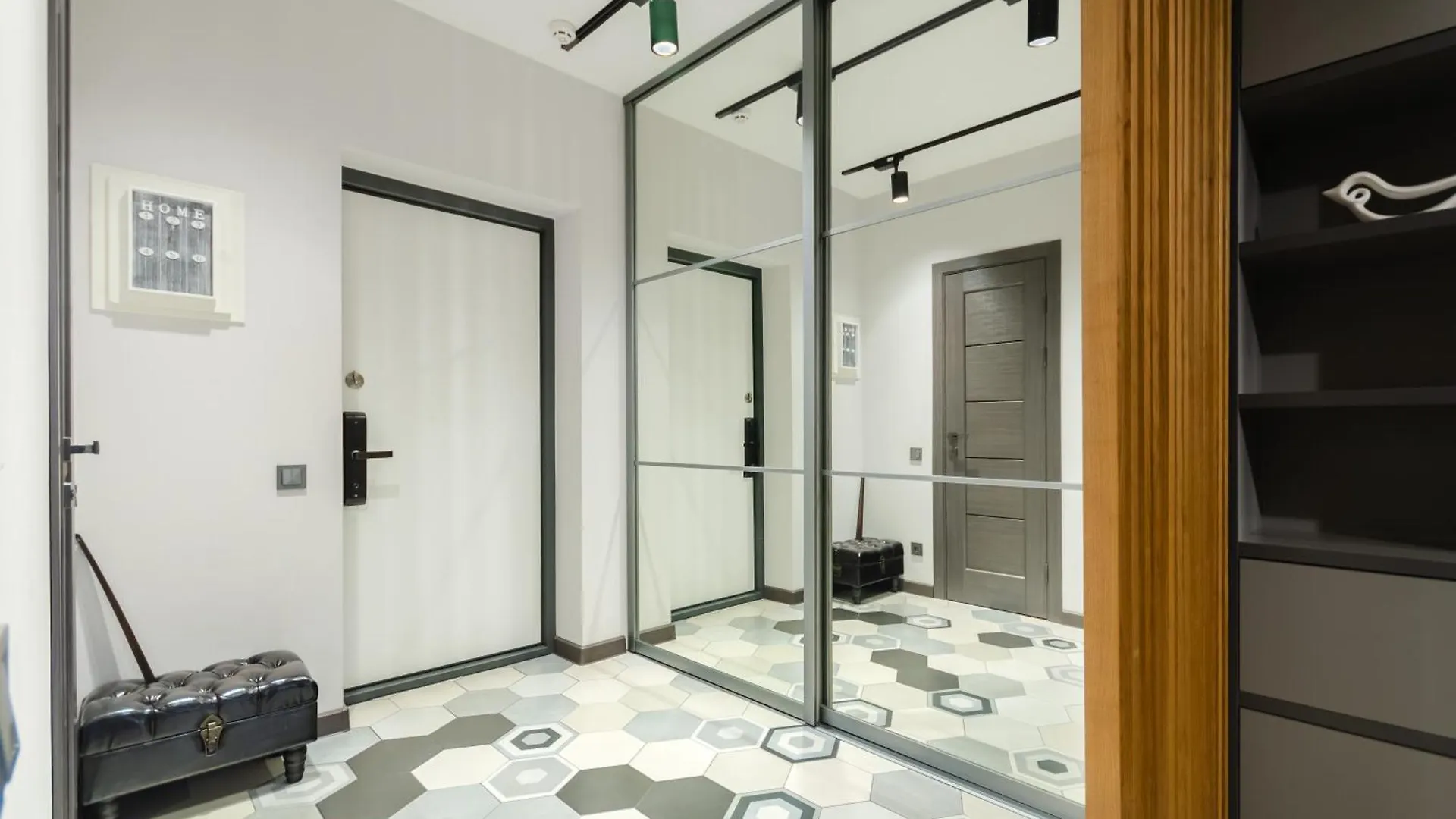 Petrovdom Apartments 6-52 In Rc New York Concept House, Antonovycha 74 Kiev