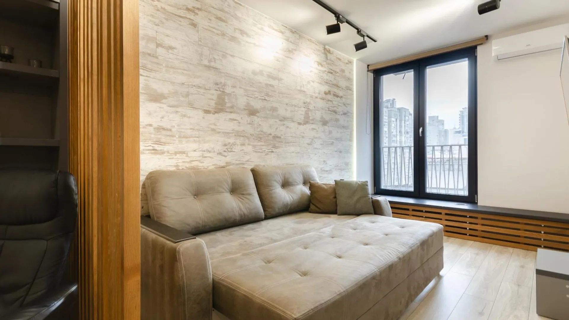 Petrovdom Apartments 6-52 In Rc New York Concept House, Antonovycha 74 Kiev